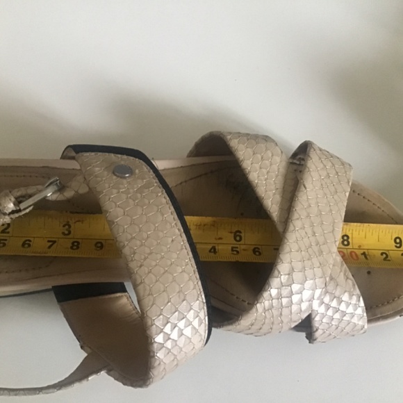 Sandals - Picture 9 of 9